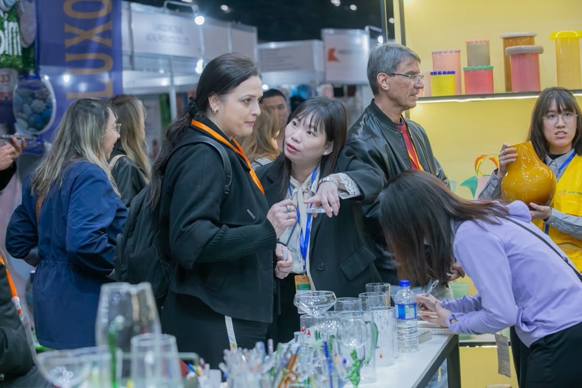 Feira conecta empresários a fornecedores da Ásia