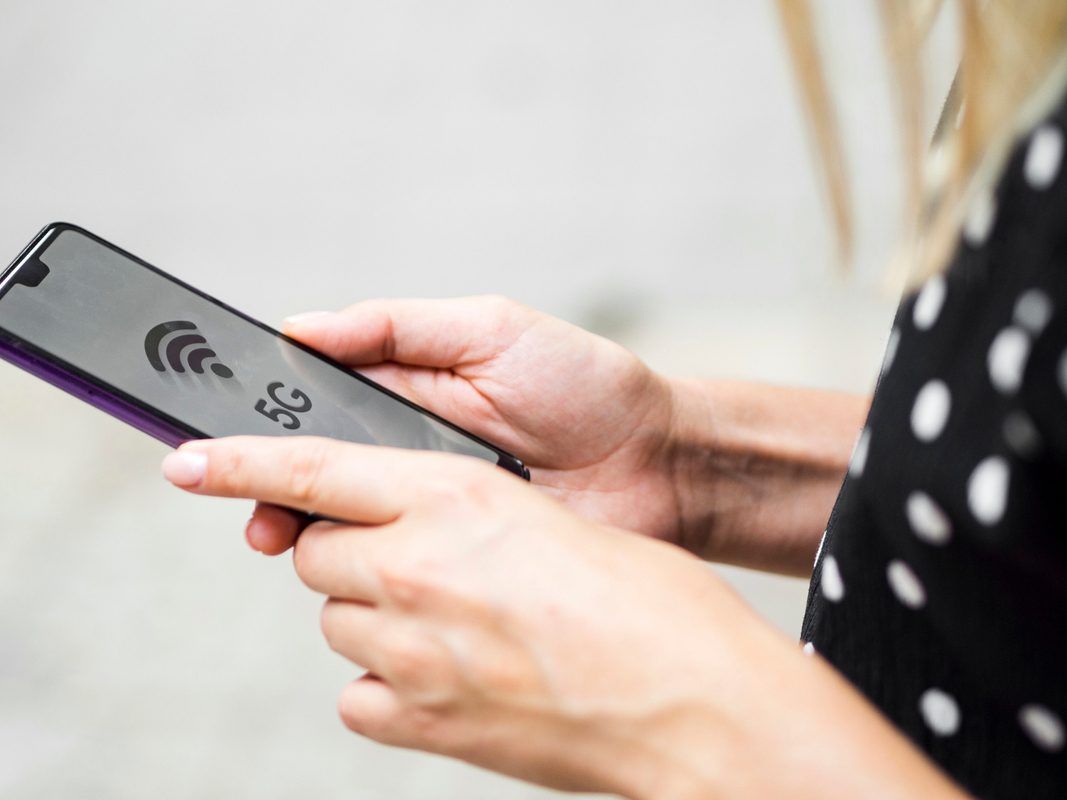 Vital Card lança seguro viagem com eSIM integrado
